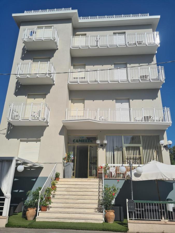 Hotel Camelia Ріміні Екстер'єр фото